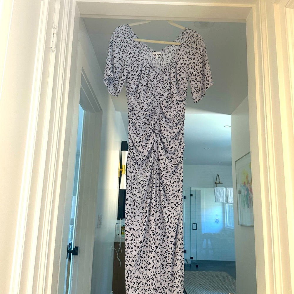 Ganni Midi Dress in pastel lavender. Size 36.